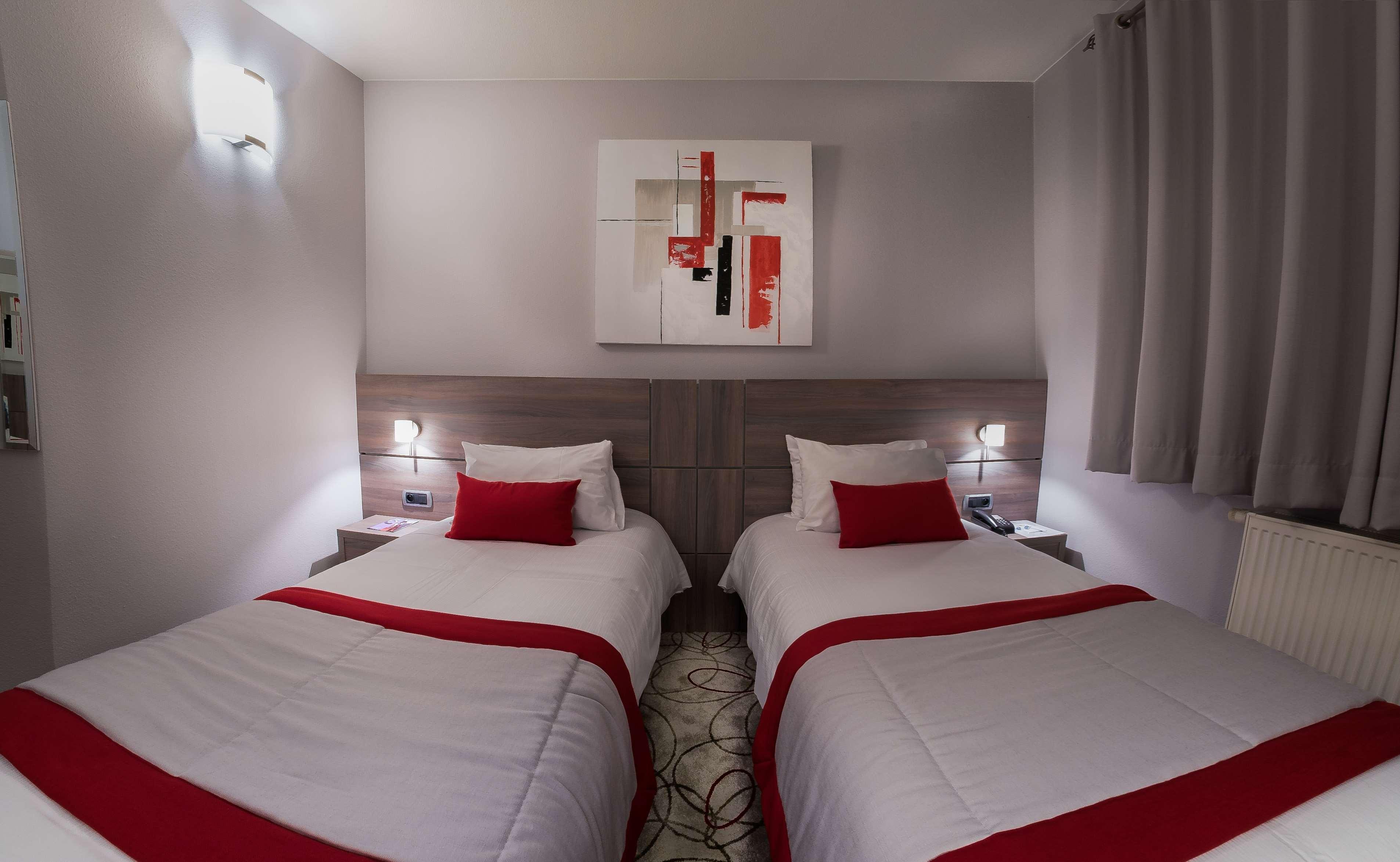 Ibis Styles Charleroi Airport Aero 44 Exterior foto