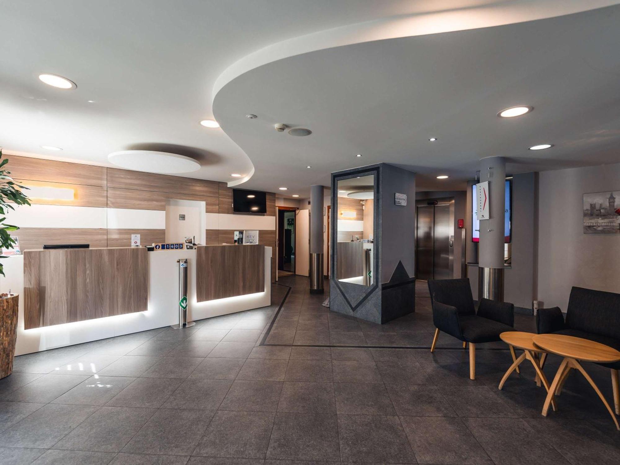 Ibis Styles Charleroi Airport Aero 44 Exterior foto